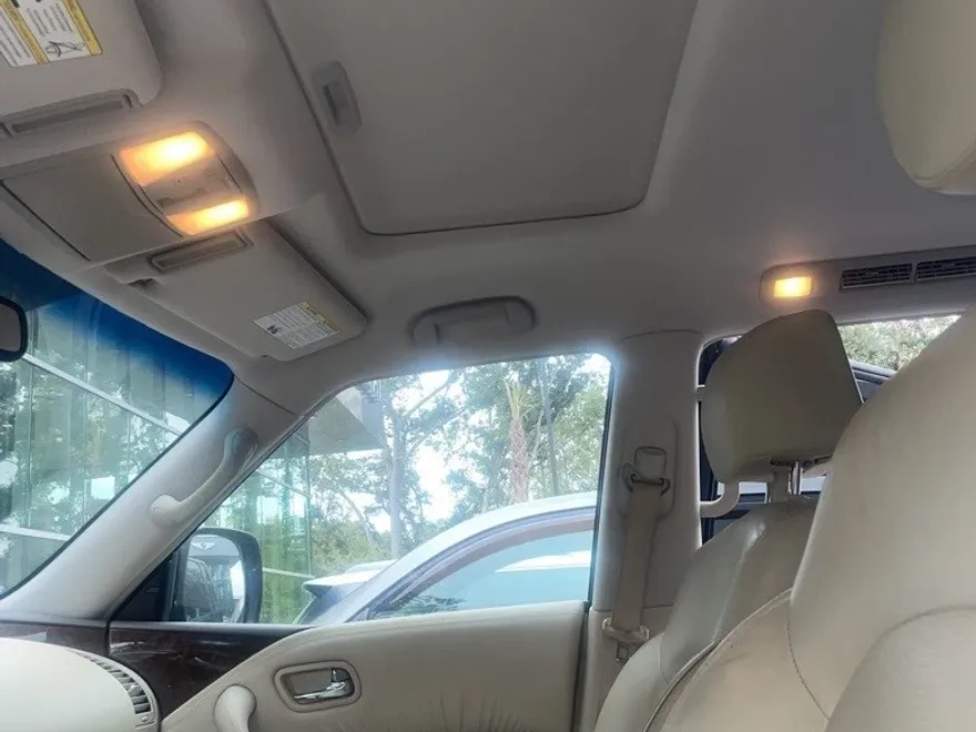 2016 Infiniti QX80 photo 1