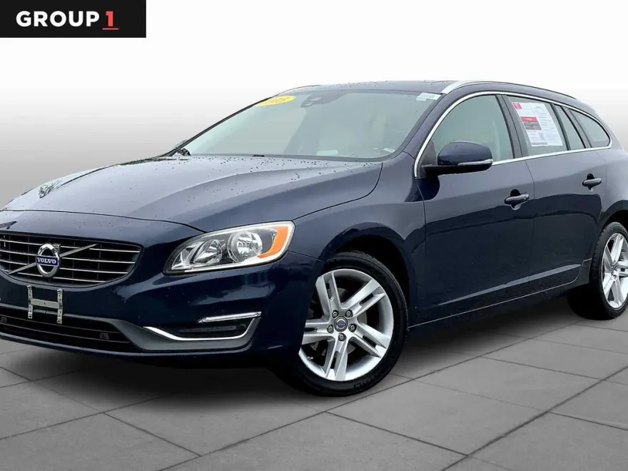2015 Volvo V60 T5 Drive-E Premier photo 1