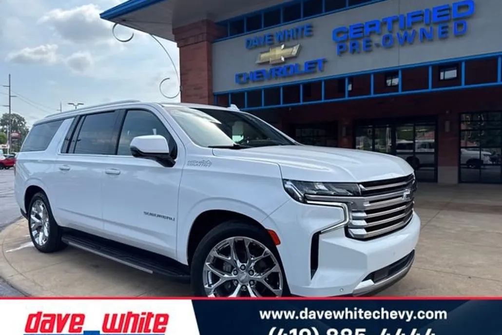 2022 Chevrolet Suburban High Country photo 1