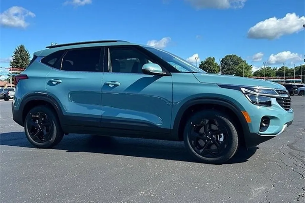 2026 Kia Seltos EX photo 1