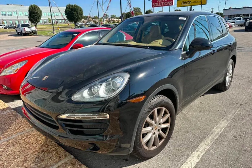 2014 Porsche Cayenne photo 1