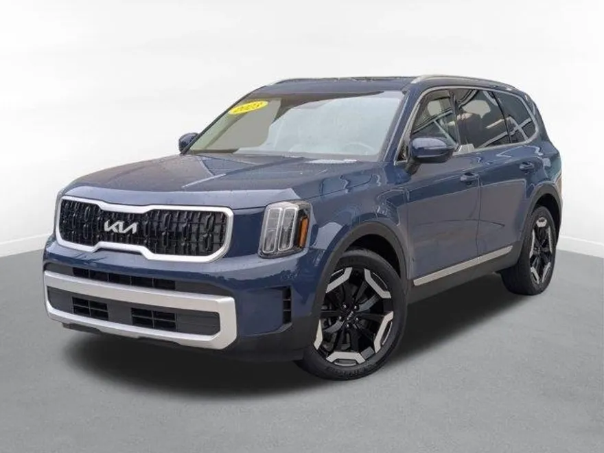 2023 Kia Telluride EX photo 1