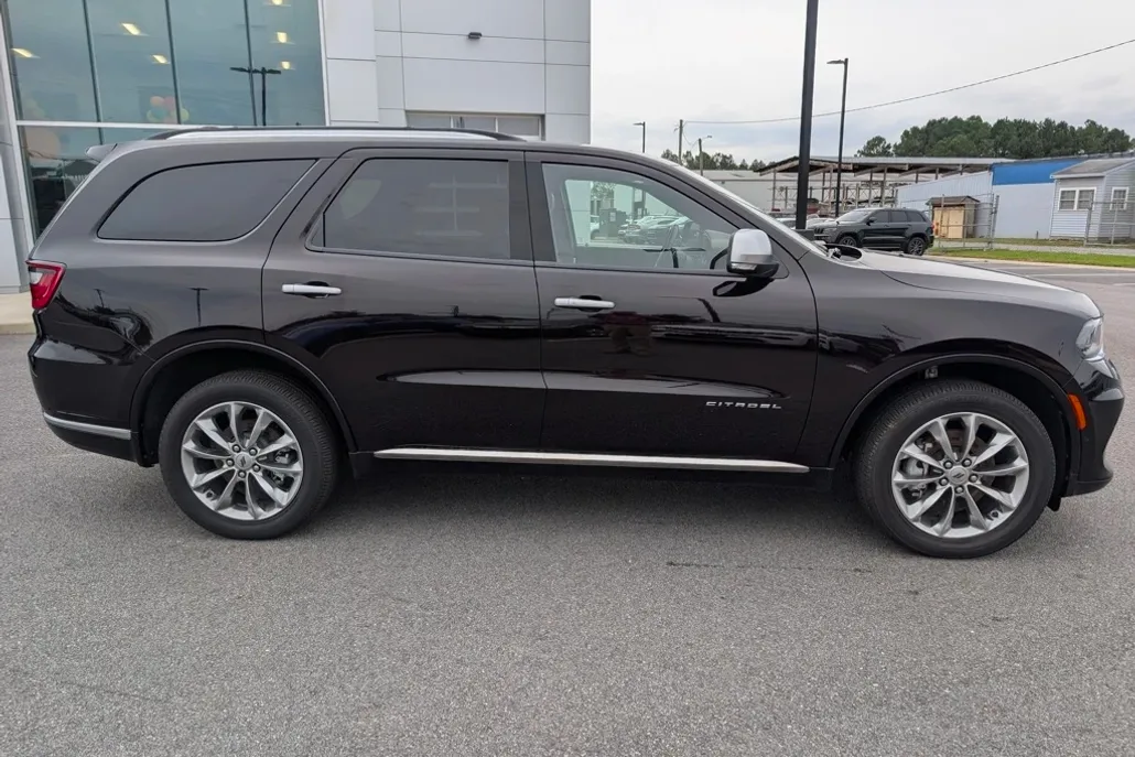 2024 Dodge Durango Citadel photo 1