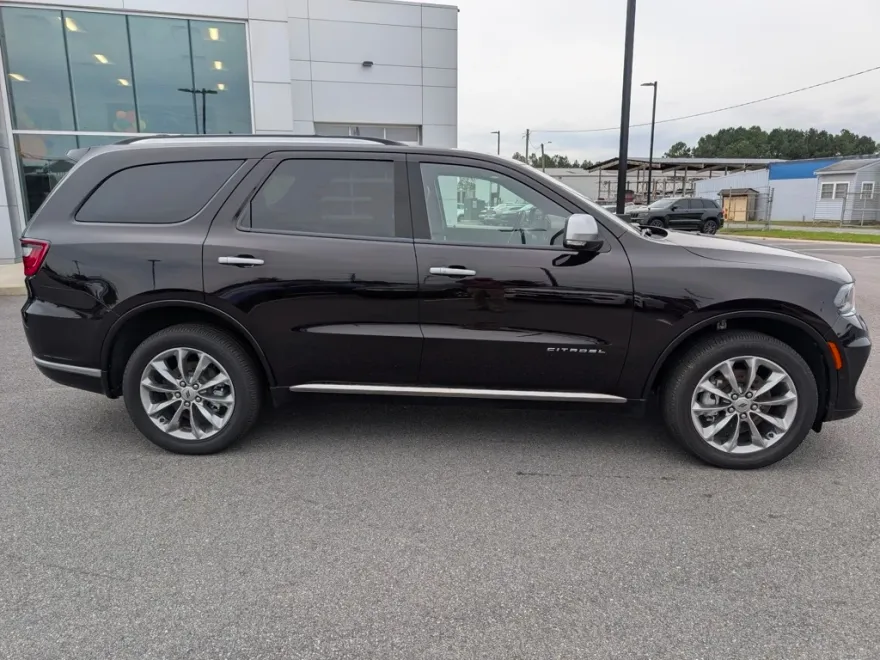 2024 Dodge Durango Citadel photo 1