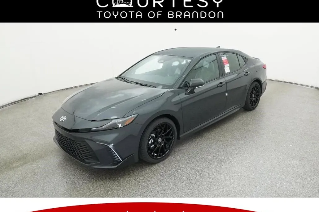 2026 Toyota Camry SE photo 1