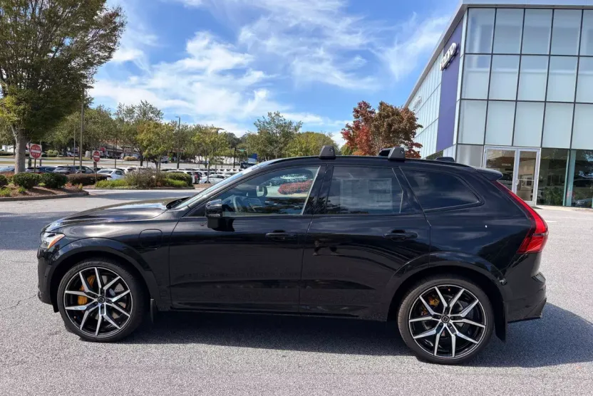 2026 Volvo XC60 T8 Polestar photo 1