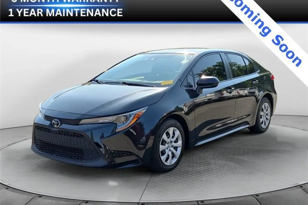 2022 Toyota Corolla LE photo 1
