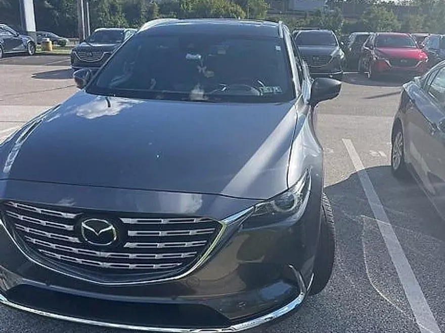 2023 Mazda CX-9 Signature photo 1
