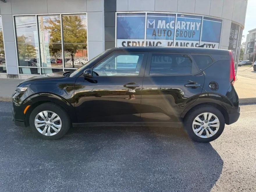 2020 Kia Soul LX photo 1