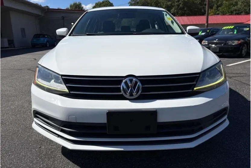 2017 Volkswagen Jetta 1.4T photo 1