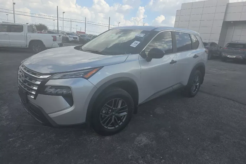 2024 Nissan Rogue S photo 1