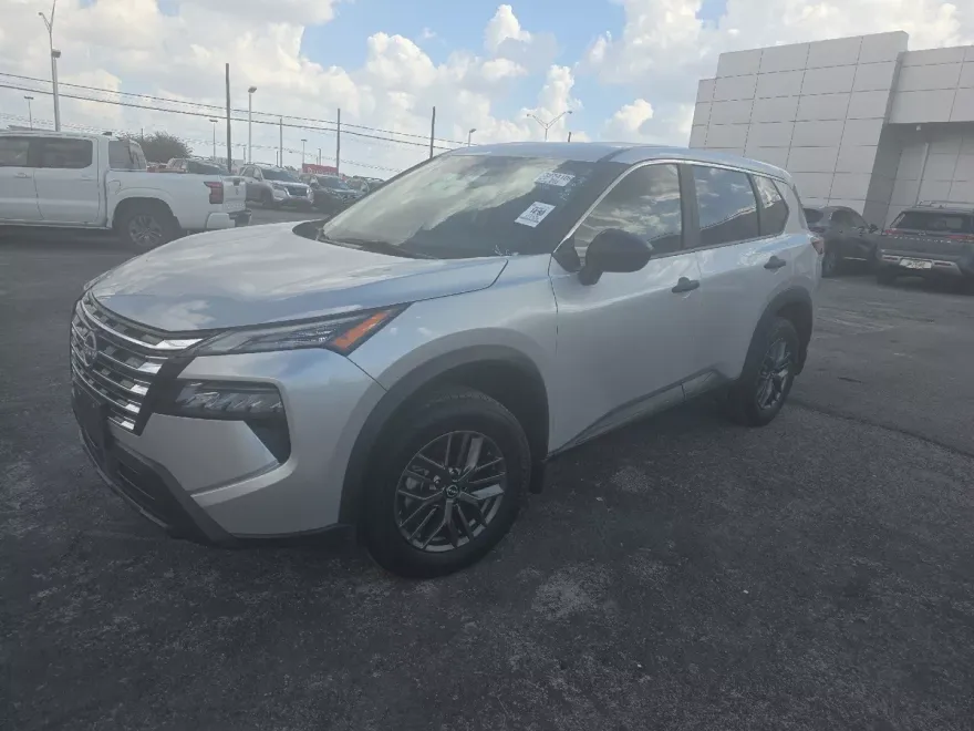 2024 Nissan Rogue S photo 1