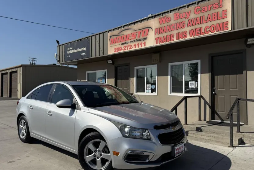 2016 Chevrolet Cruze photo 1