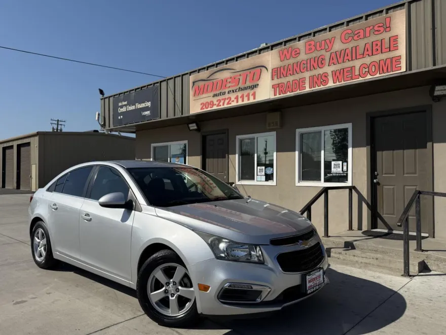 2016 Chevrolet Cruze photo 1
