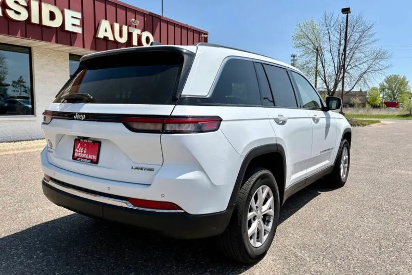 2022 Jeep Grand Cherokee Limited photo 1