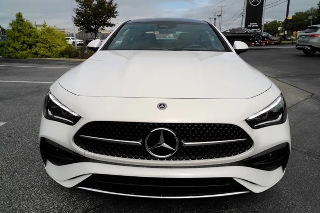 2024 Mercedes Benz CLE 450 4MATIC photo 1