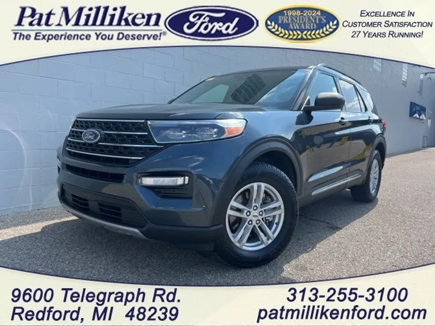 2022 Ford Explorer XLT photo 1