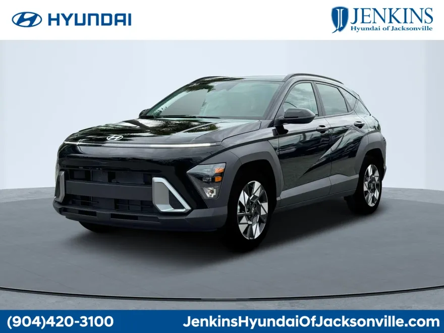 2025 Hyundai Kona SEL photo 1