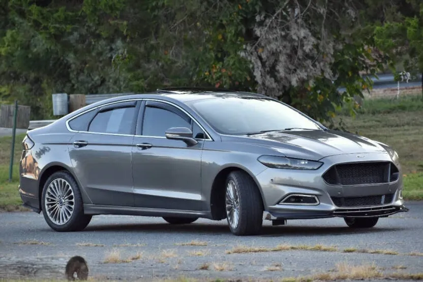 2014 Ford Fusion Titanium photo 1