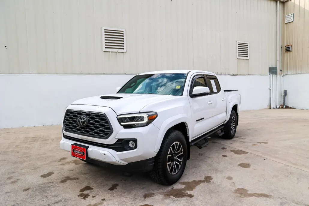 2022 Toyota Tacoma TRD Sport photo 1