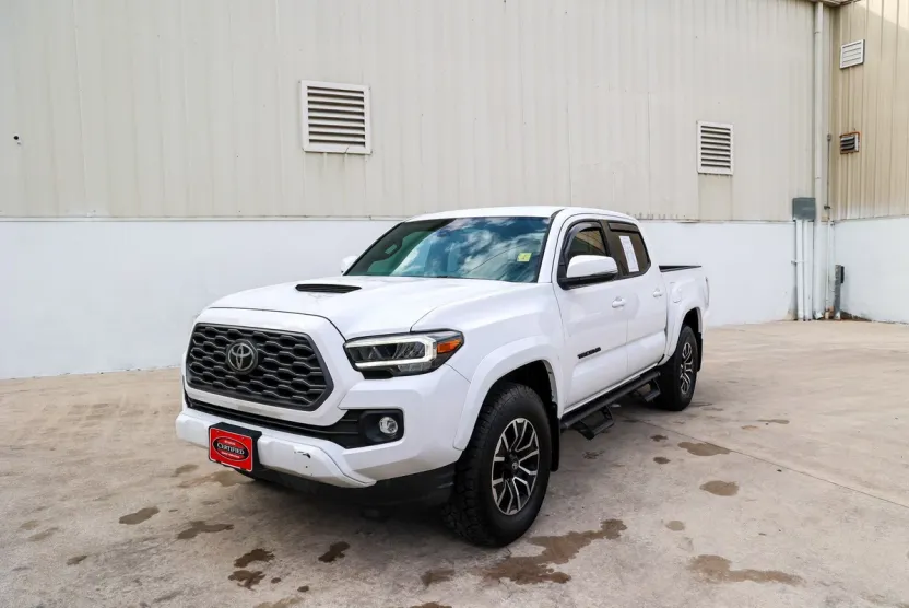 2022 Toyota Tacoma TRD Sport photo 1