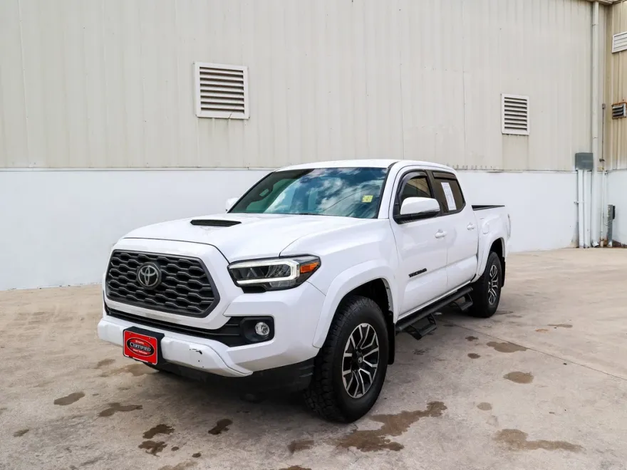2022 Toyota Tacoma TRD Sport photo 1