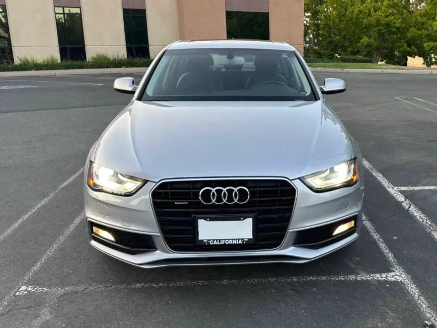 2015 Audi A4 2.0T Quattro Premium Plus photo 1