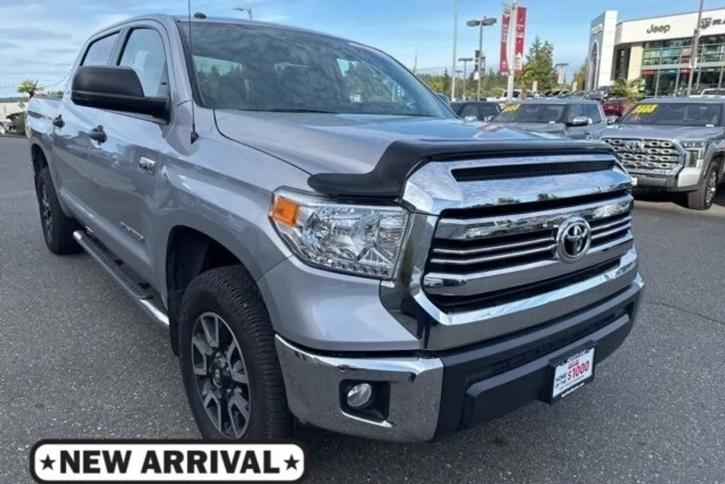 2017 Toyota Tundra SR5 photo 1