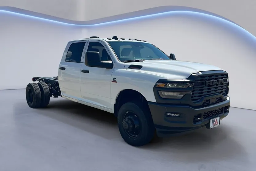 2025 Ram 3500 Tradesman photo 1
