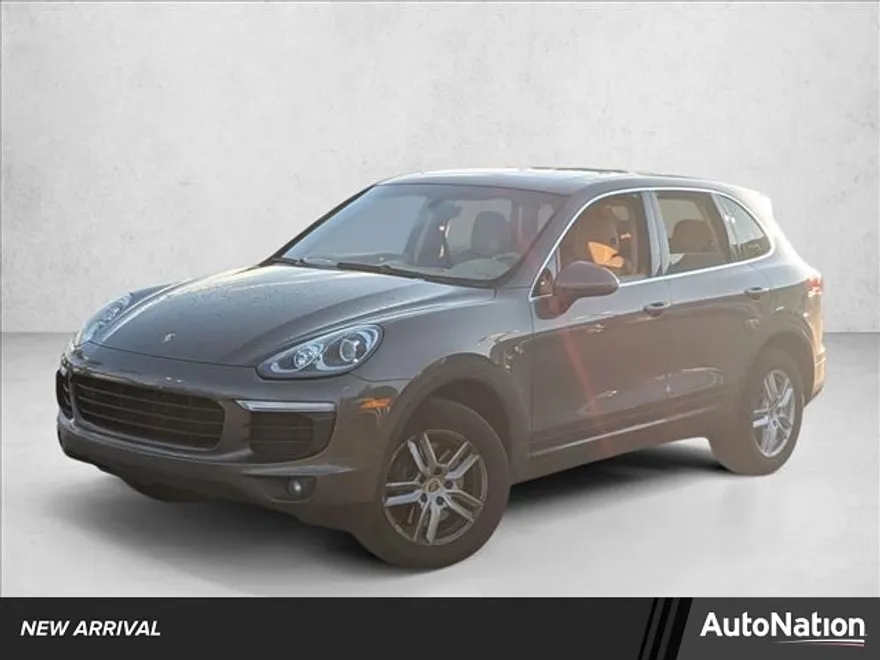 2016 Porsche Cayenne photo 1