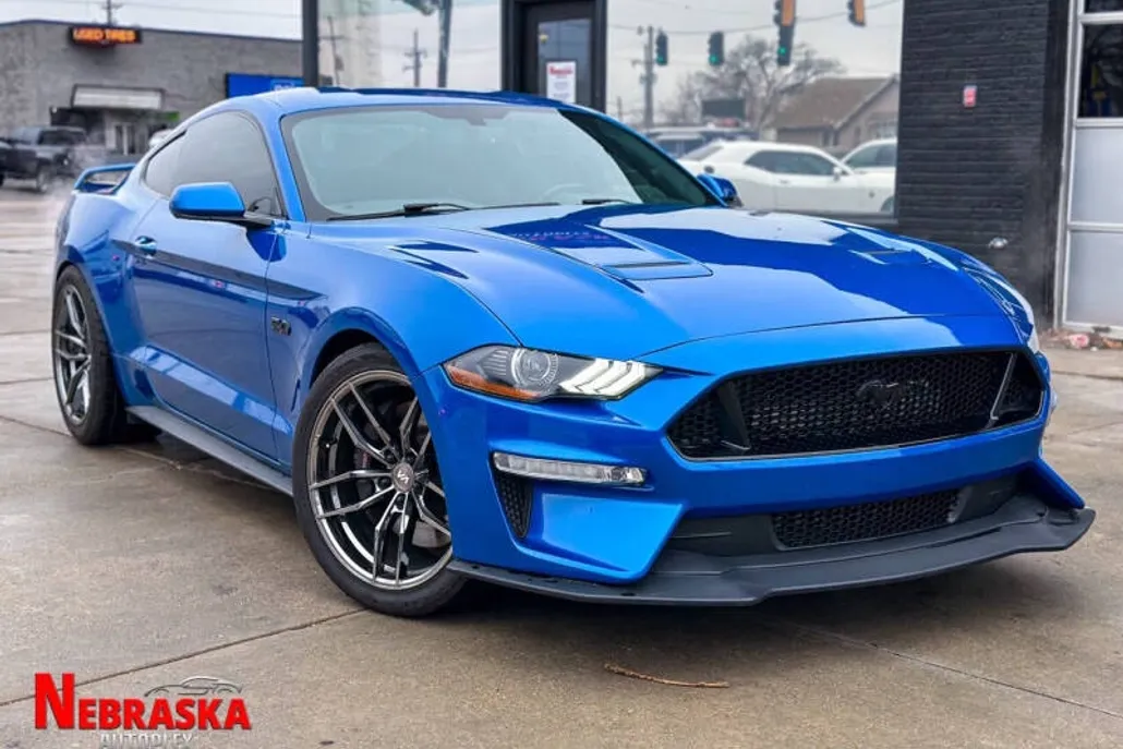 2019 Ford Mustang GT photo 1