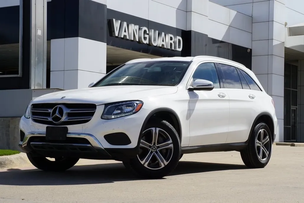 2018 Mercedes Benz GLC 300 photo 1