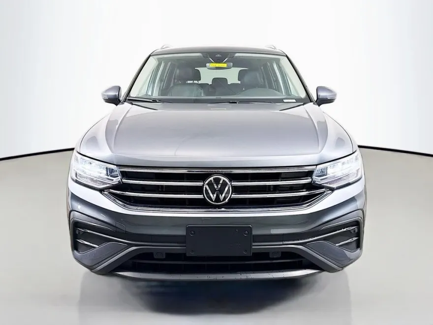 2024 Volkswagen Tiguan SE Wolfsburg Edition photo 1