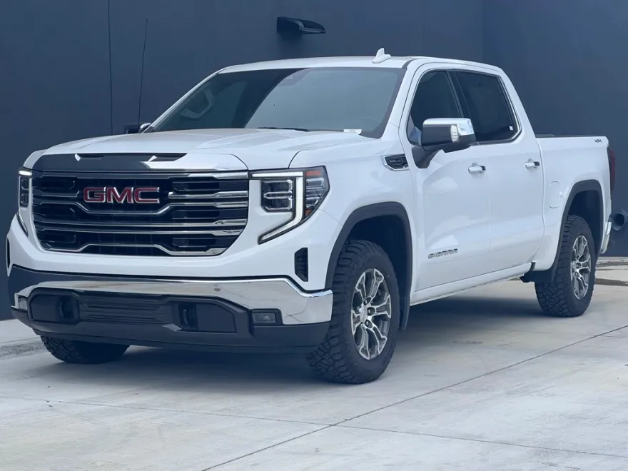 2024 Gmc Sierra 1500 SLT photo 1