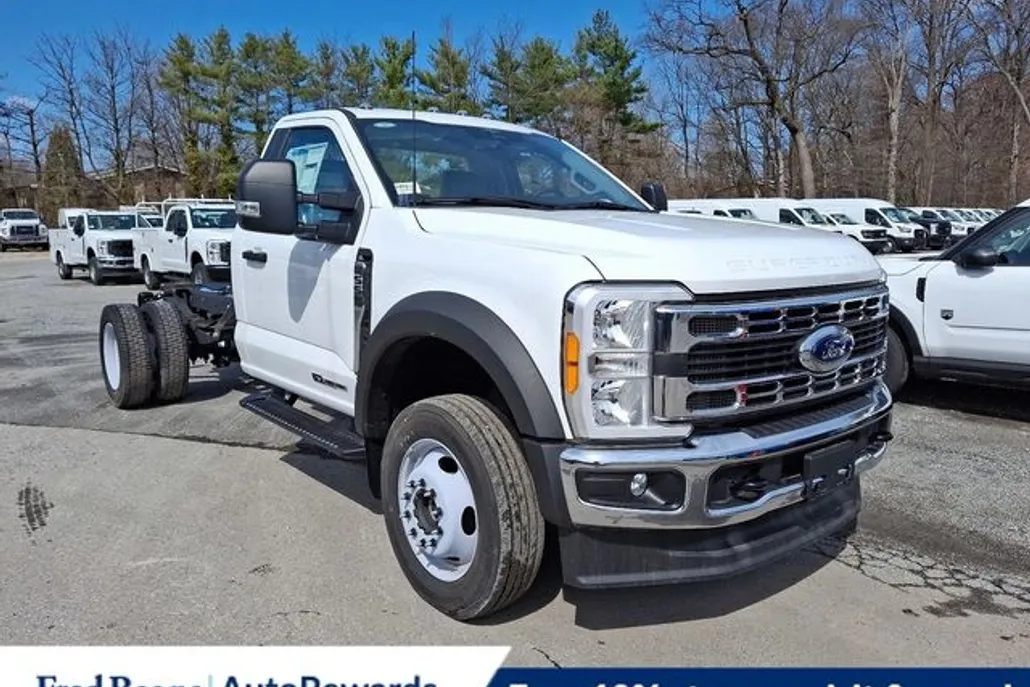 2023 Ford F-550 XL photo 1