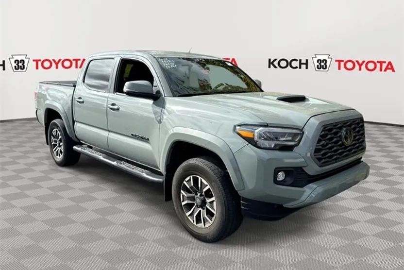 2023 Toyota Tacoma TRD Sport V6 photo 1