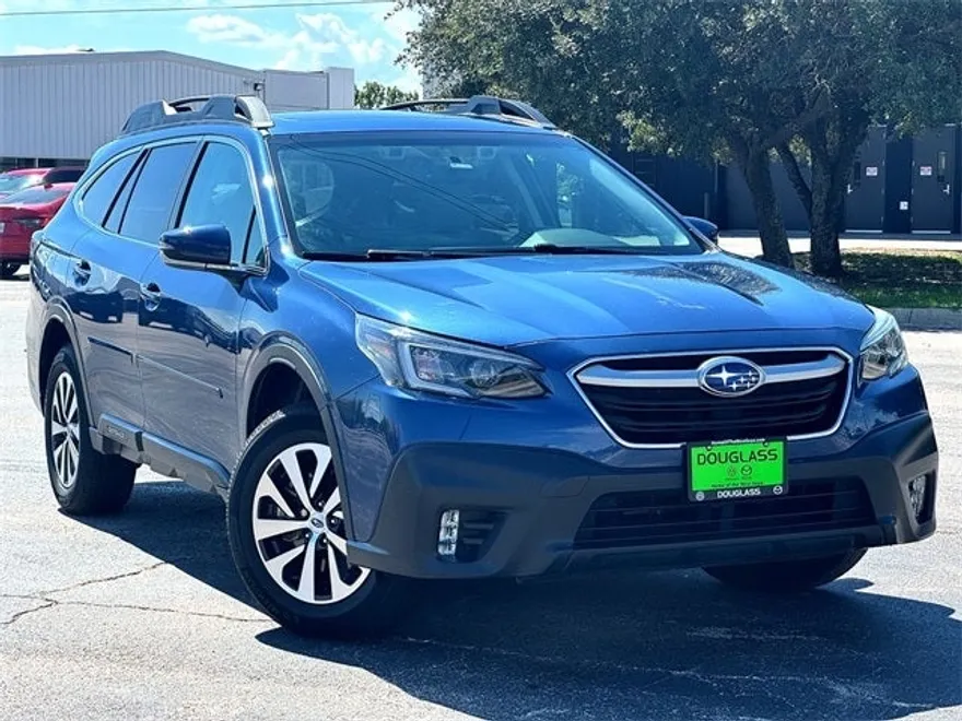 2021 Subaru Outback Premium photo 1