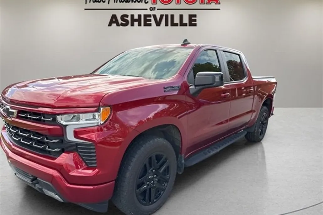 2023 Chevrolet Silverado 1500 RST photo 1