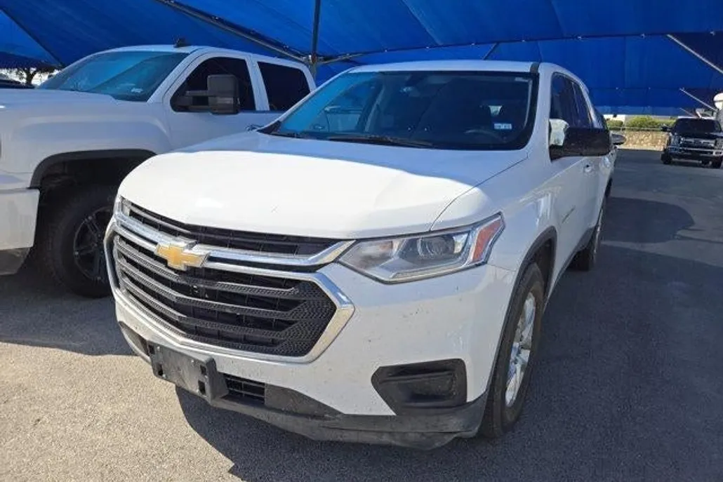 2018 Chevrolet Traverse LS photo 1
