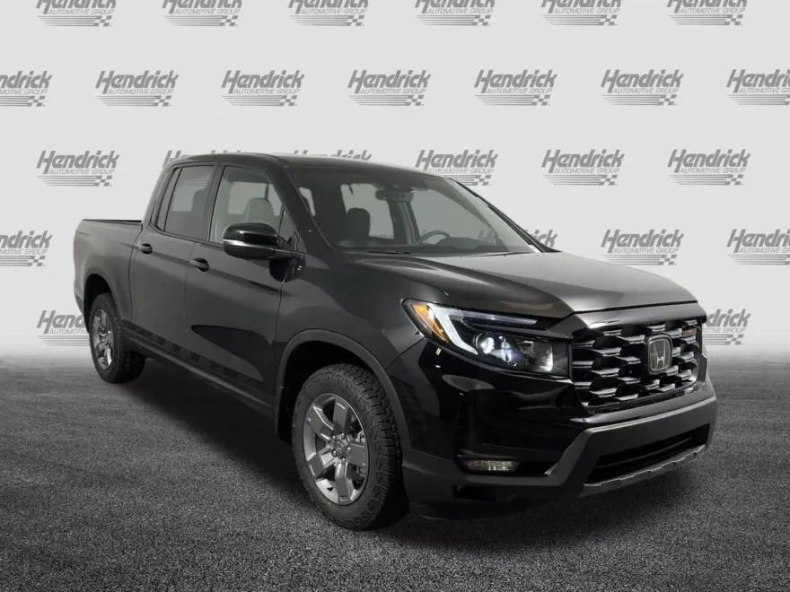 2025 Honda Ridgeline TrailSport photo 1