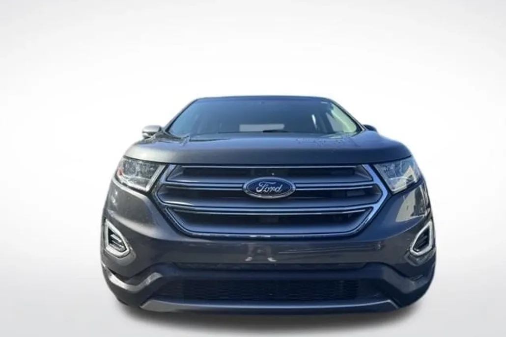 2017 Ford Edge SEL photo 1