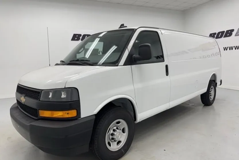 2025 Chevrolet Express Cargo 2500 Van photo 1