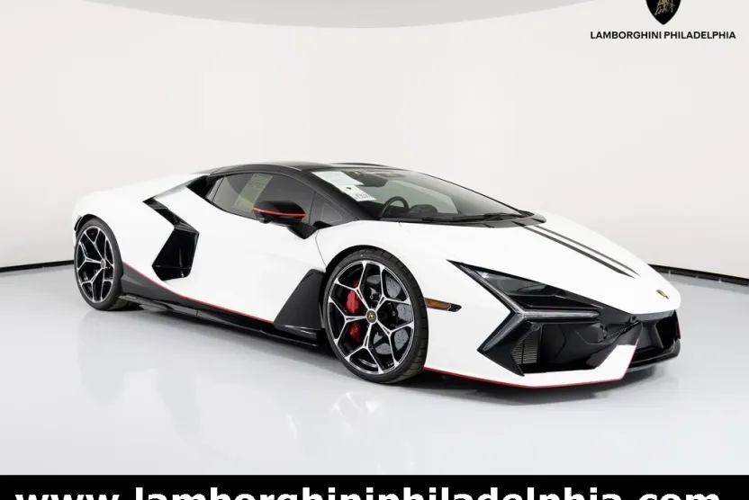 2024 Lamborghini Revuelto photo 1