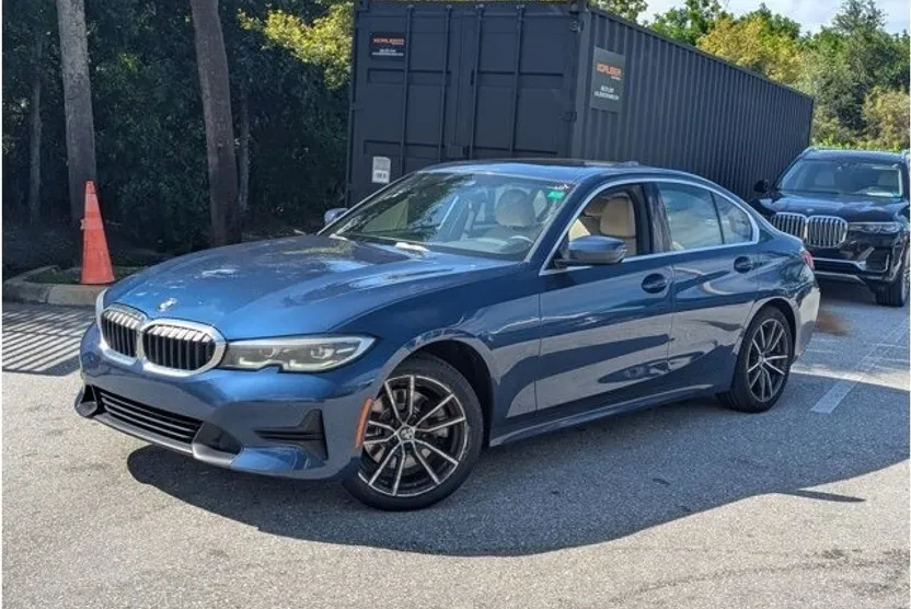 2021 Bmw 330i photo 1
