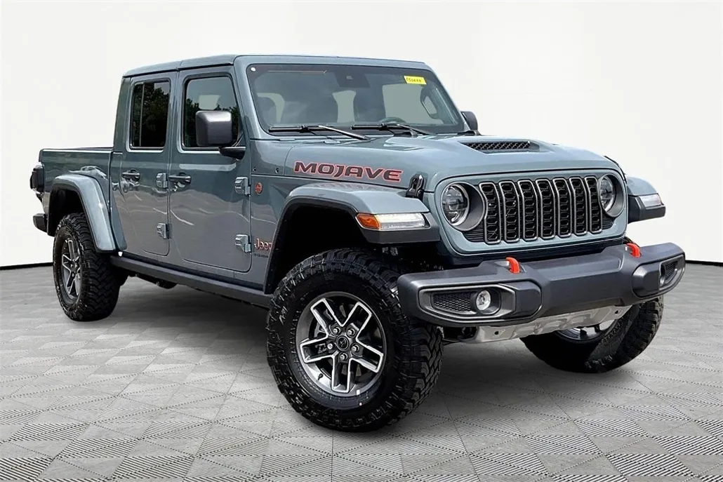 2025 Jeep Gladiator Mojave photo 1