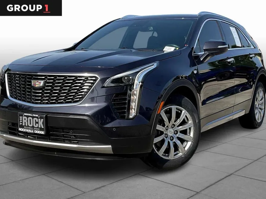 2023 Cadillac XT4 Premium Luxury photo 1