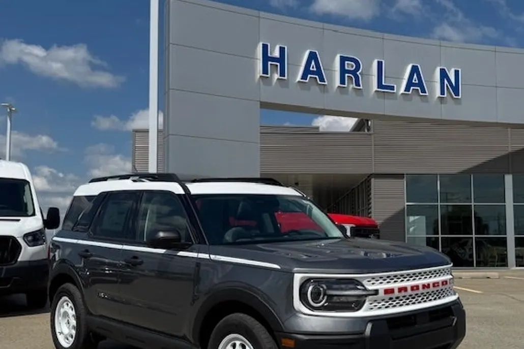 2025 Ford Bronco Sport Heritage photo 1