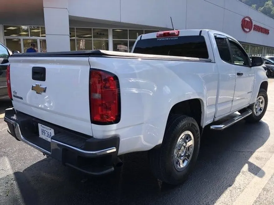 2017 Chevrolet Colorado Work Truck photo 1