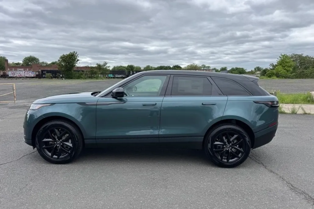 2026 Land Rover Range Rover Velar S photo 1
