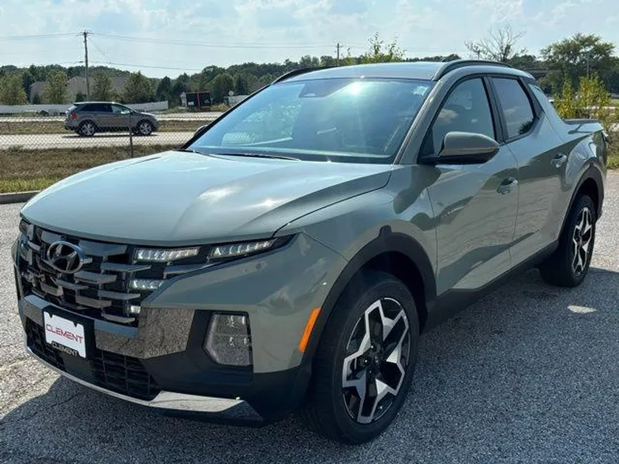 2024 Hyundai Santa Cruz Limited photo 1